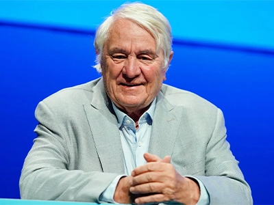 Hasso Plattner empfiehlt Averon Dixa